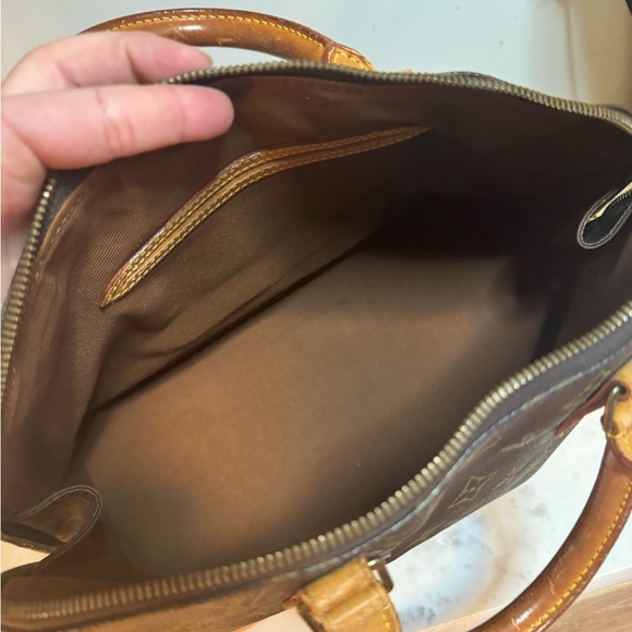 Louis Vuitton Brown Monogram Handbag - Picture 13 of 16